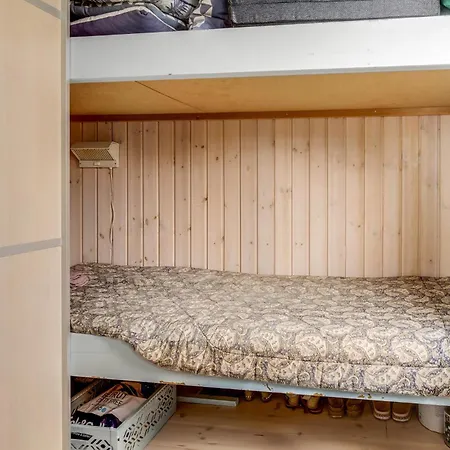 Lovely In With Wifi Holiday home